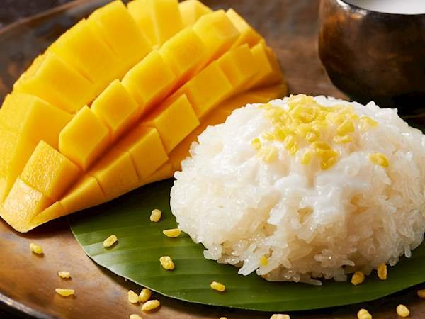 Khao Neow Mamuang, sticky rice and mango - Thailand