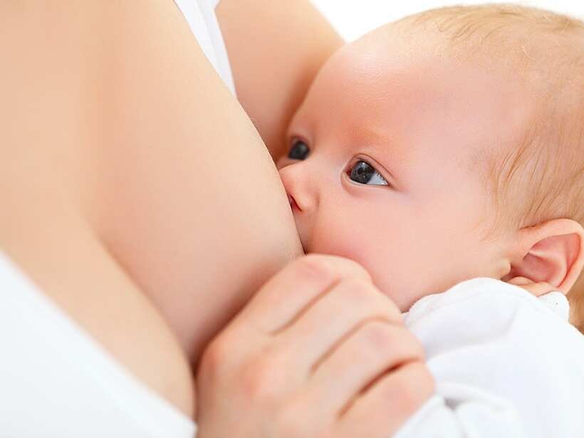 parenting-newborn-breastfeed